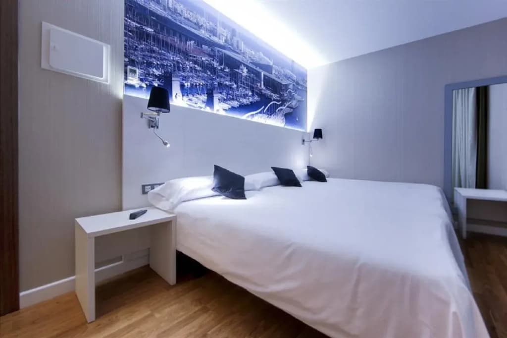 Hostal Bcn Ramblas - main photo