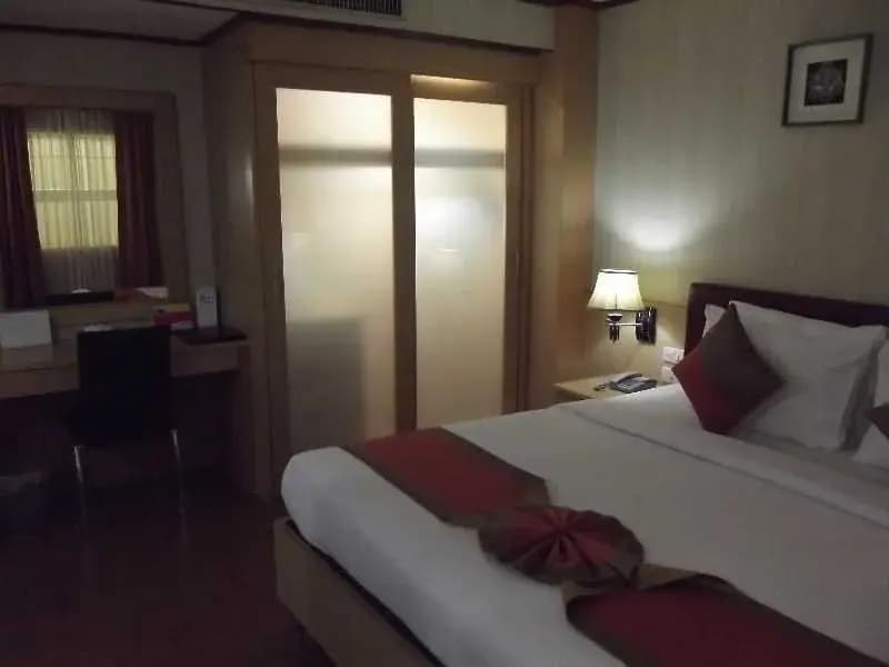 First Hotel Bangkok - photo 3