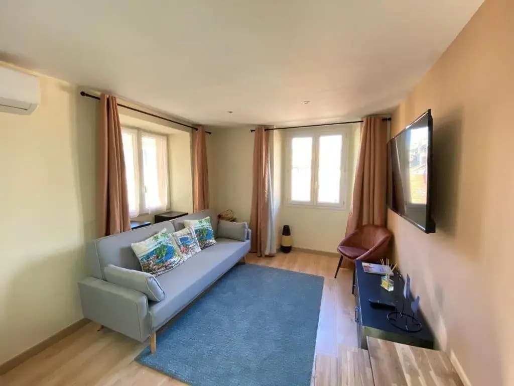 06A2 - Cœur du Vieux Nice bel appartement moderne rénové - photo 5