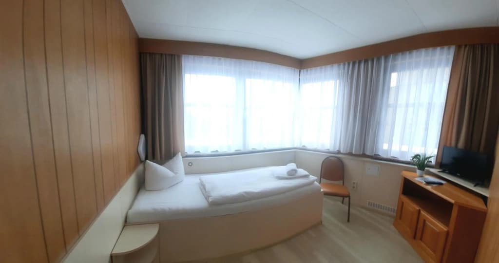 Central-Hotel Tegel - photo 5