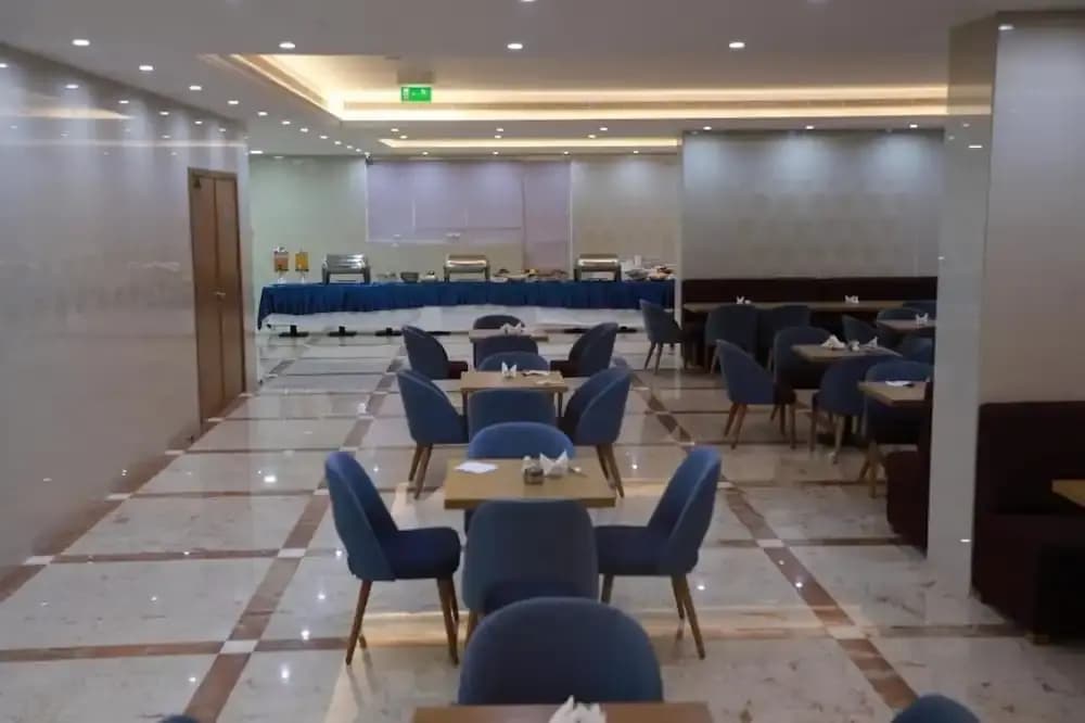 Al Azmi 116 Hotel - photo 8