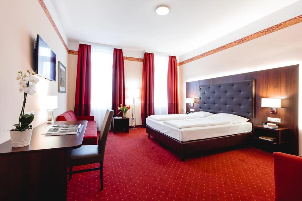Hotel Allegro - photo 3