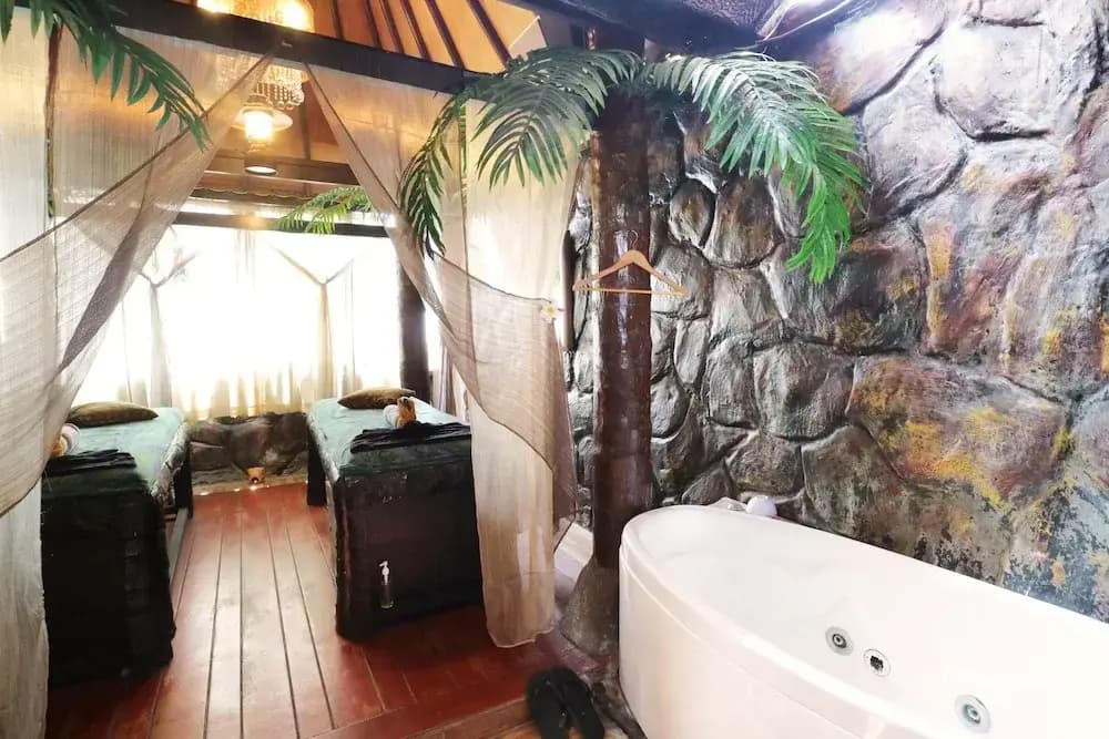 Hawaii Bali Hotel - photo 22