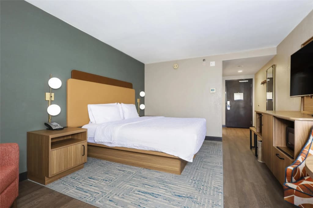Hampton Inn Miami-Coconut Grove/Coral Gables - photo 40