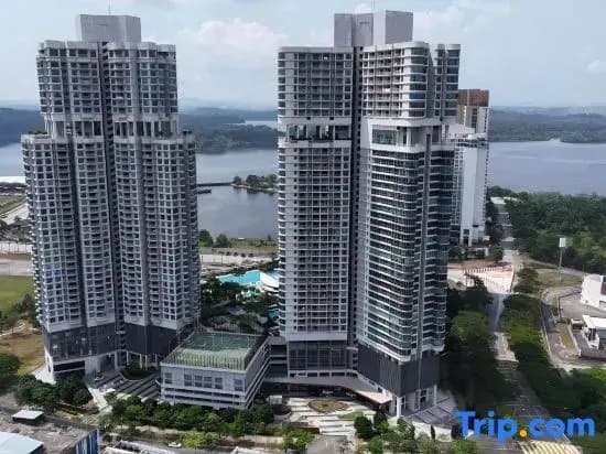 Teega Suites PuteriHarbour By WP Homestay - photo 1
