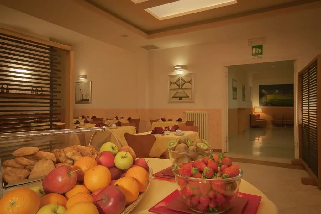 Hotel Meridiana - photo 13