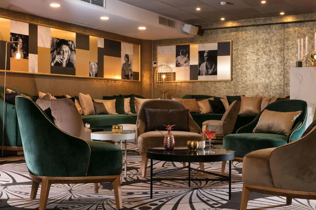Niepce Paris Hotel, Curio Collection by Hilton - photo 2