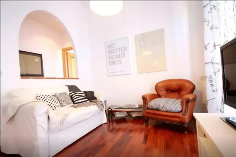 Sunny Flat With Terrace in Pigneto, Serviced by Hostmaker - photo 3