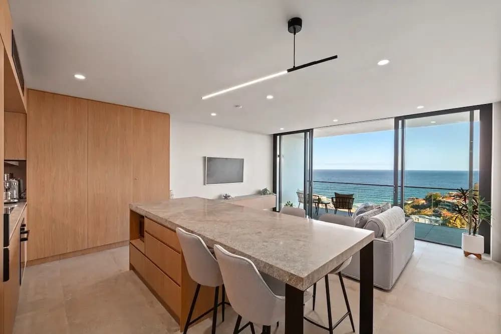 Modern 1-bed With Tamarama Beach Views - photo 10