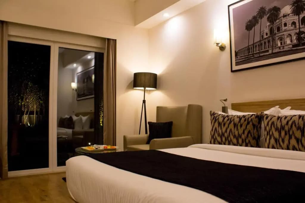 Lemon Tree Premier, City Centre, Gurugram - photo 2