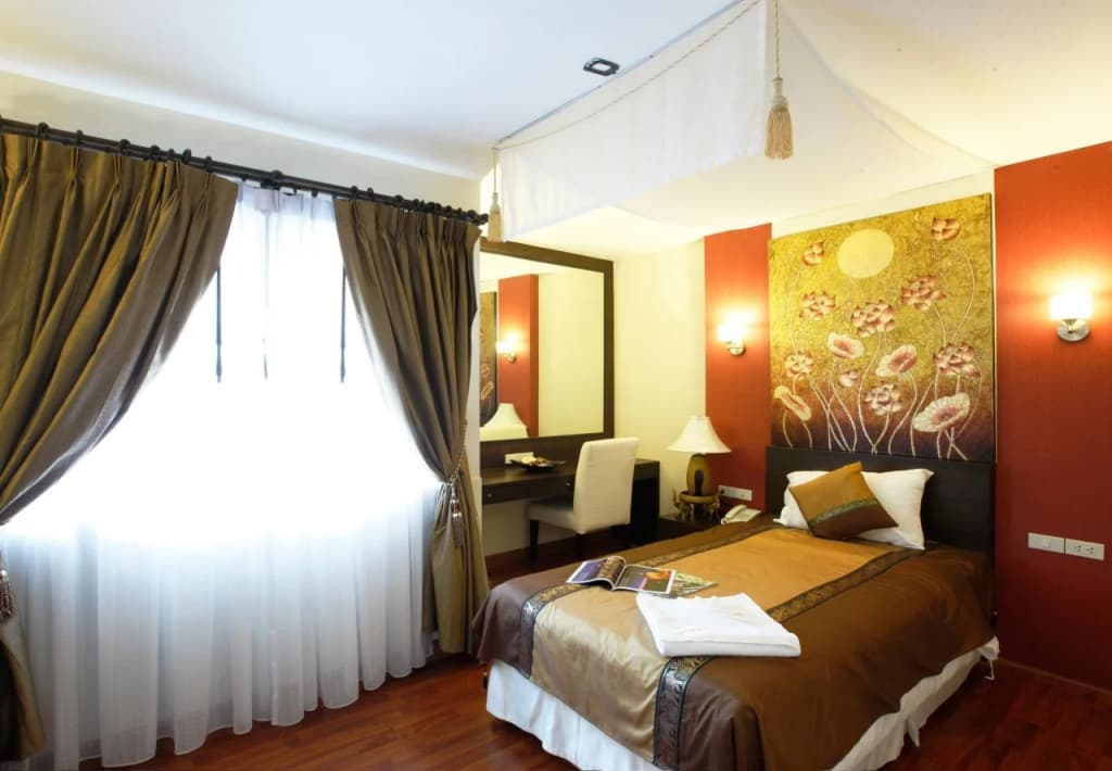 Mirth Sathorn Hotel - photo 7