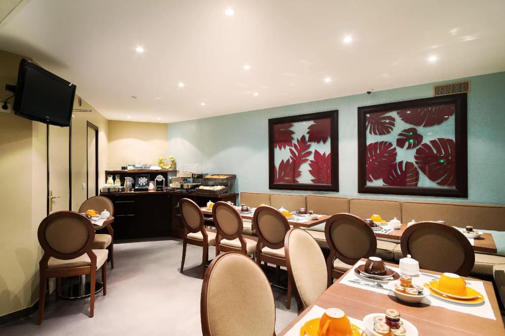 Hotel Arc Elysees - photo 18