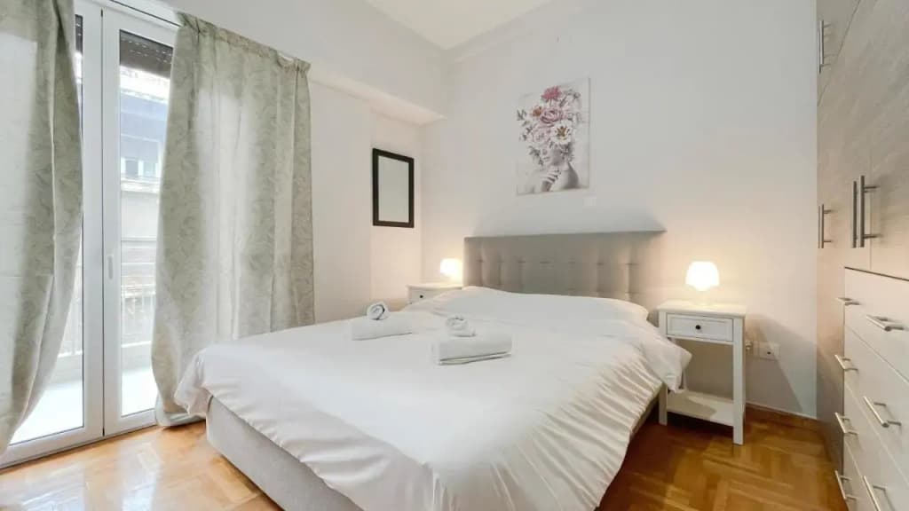 Kodrigktonos Central 77sqm apt in Viktoria - photo 3