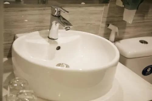 City Hotel - photo 7