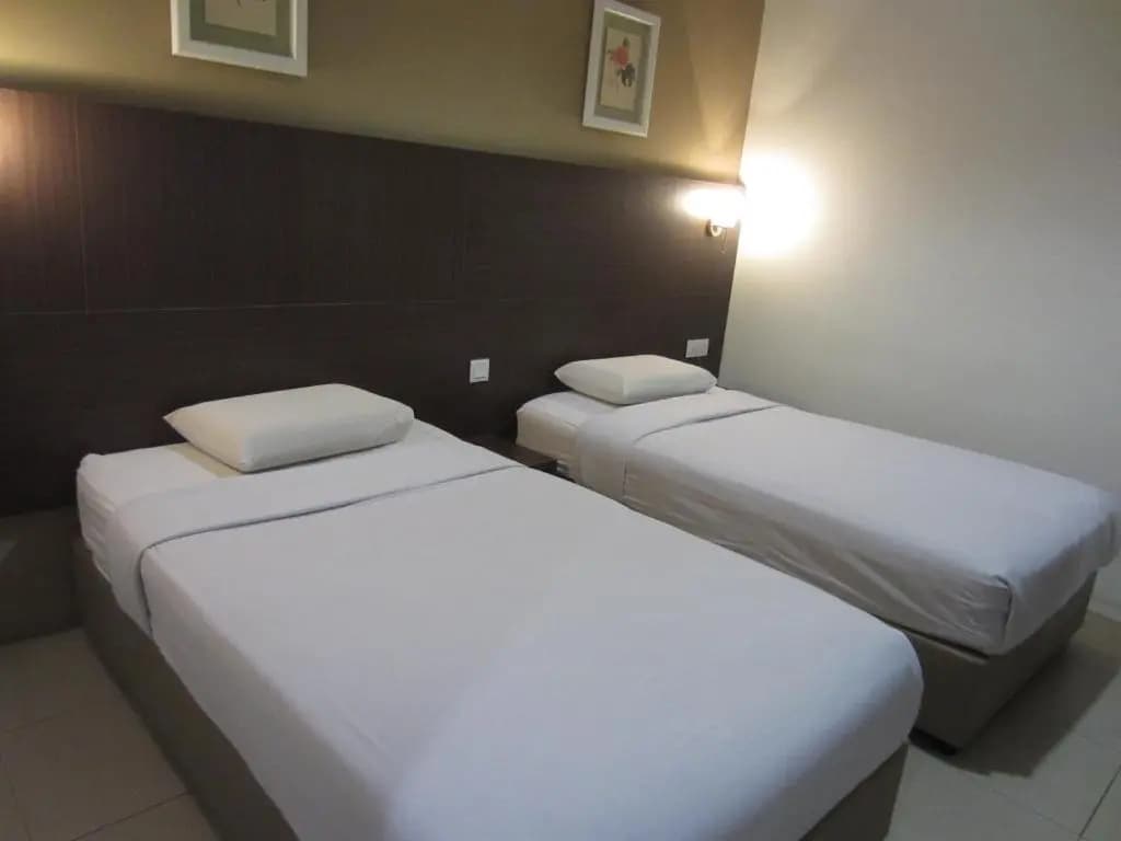 Radiant Hotel - photo 3