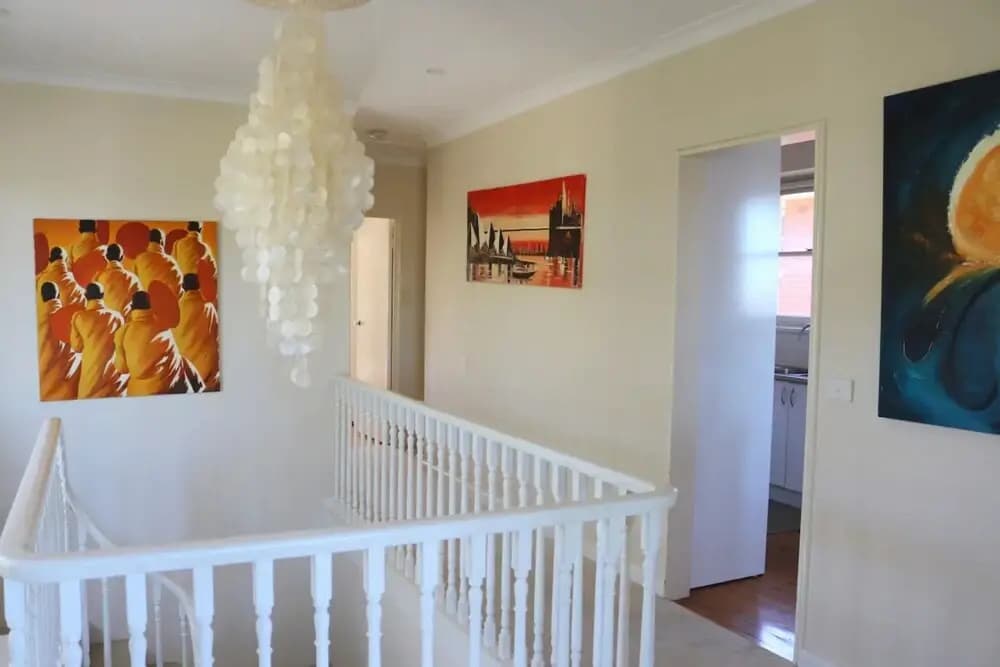 Spacious 4 Bedroom Seaside Gem - photo 12