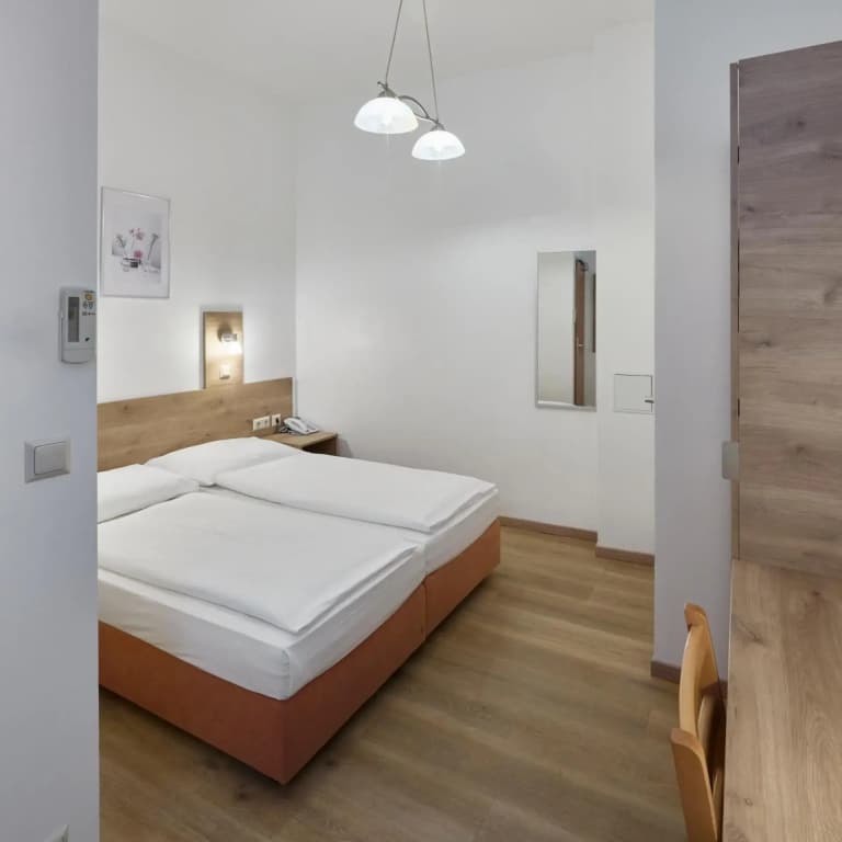 Hotel Terminus Vienna - photo 33