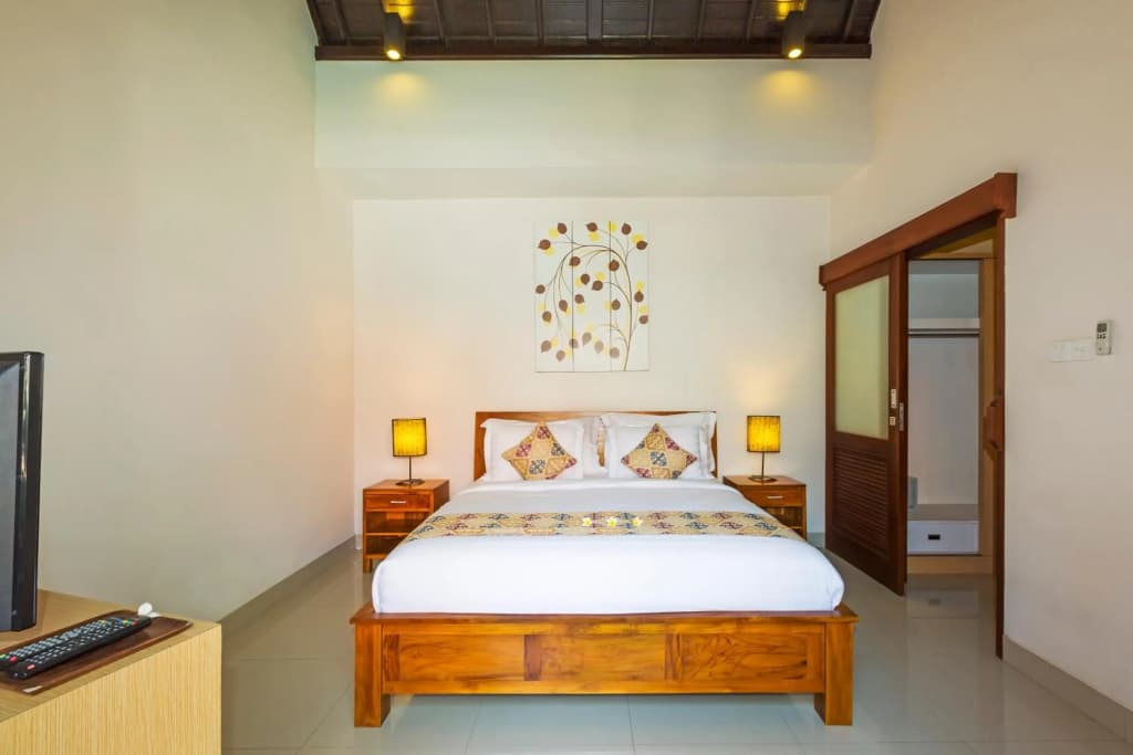 Kubal Villa and Living Seminyak - photo 22