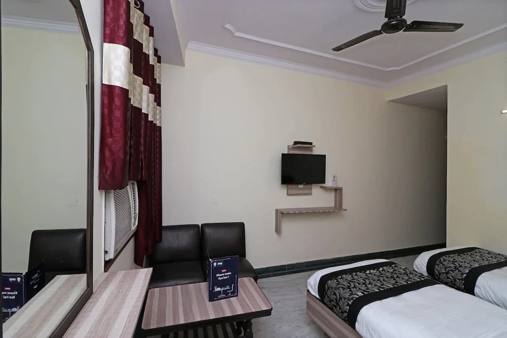 Hotel Silver Shine - photo 2