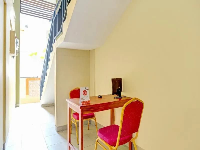 OYO 90302 Wisma Damai - photo 10