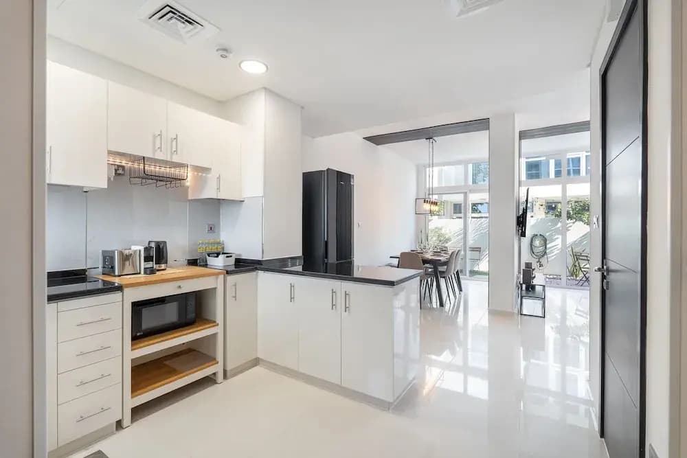 Modern Villa in Damac Hills 2 With Waterpark Access - photo 18