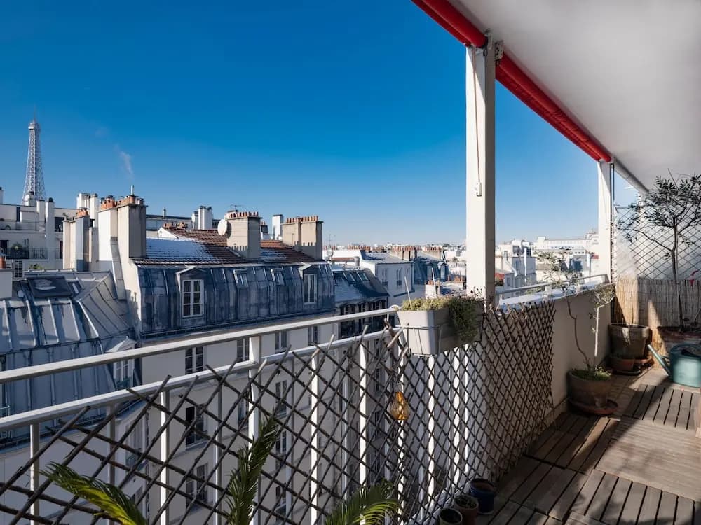Eiffel Tower Design Residence - photo 9