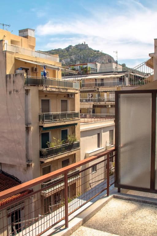 5th floor apartment with city view - photo 10