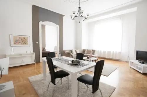 Royal Center Apartment - photo 20