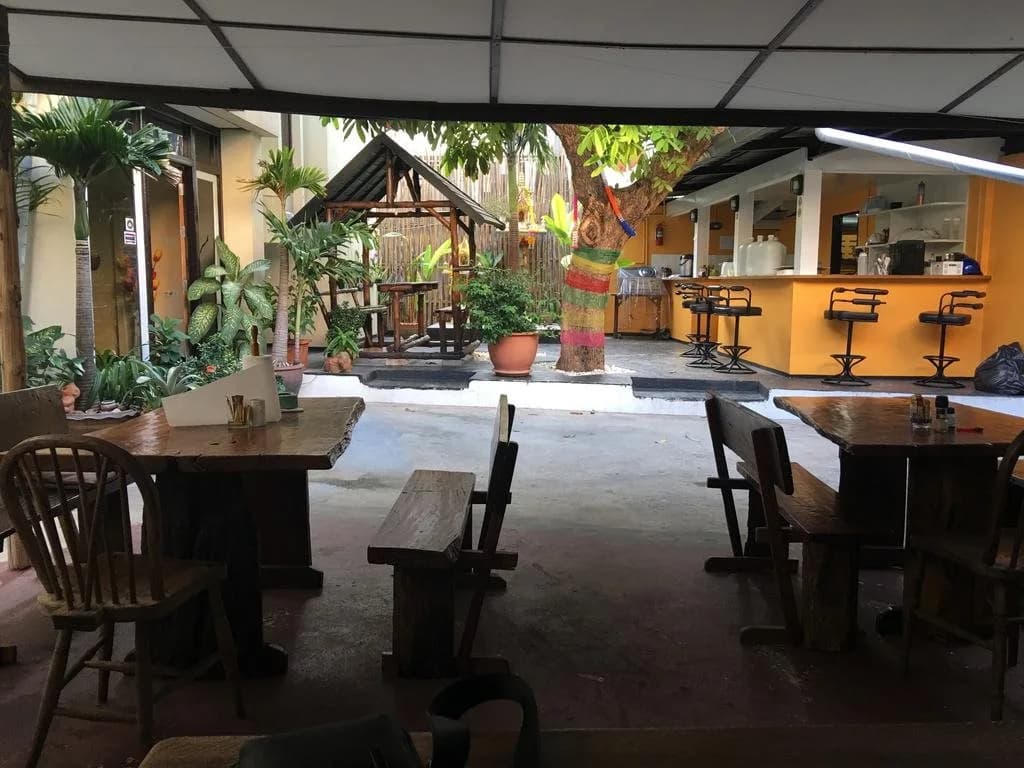 Taphouse Guest House - photo 22