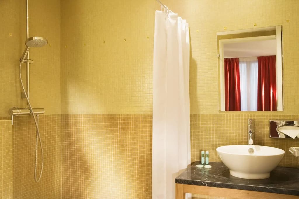 Avalon Hotel Paris Gare du Nord - photo 11