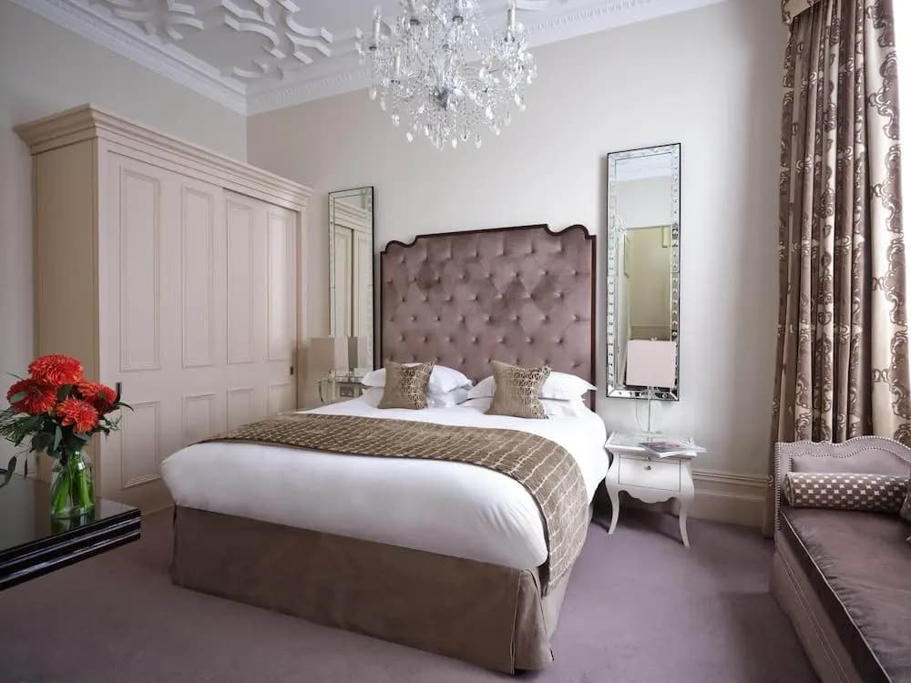 Sloane Club Hotel - photo 2