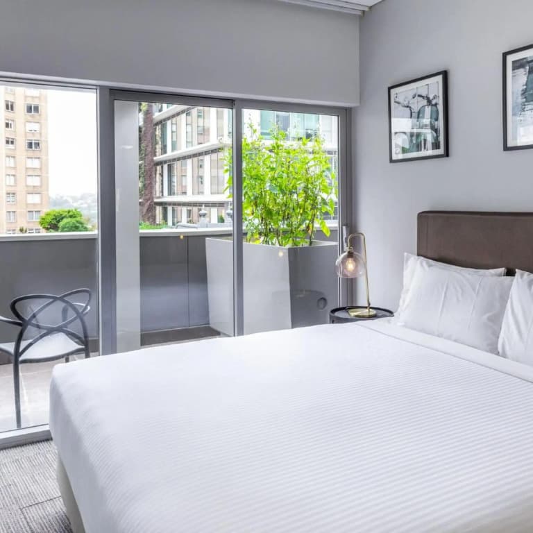 Holiday Inn & Suites Sydney Bondi Junction by IHG - photo 45
