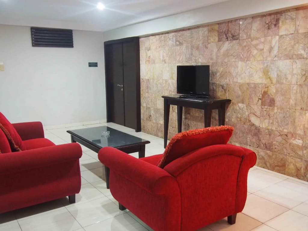 Hotel Alma - photo 2