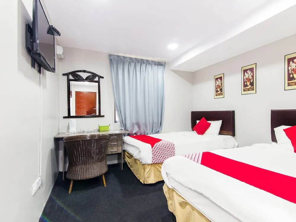 OYO 423 BMS Hotel - photo 4