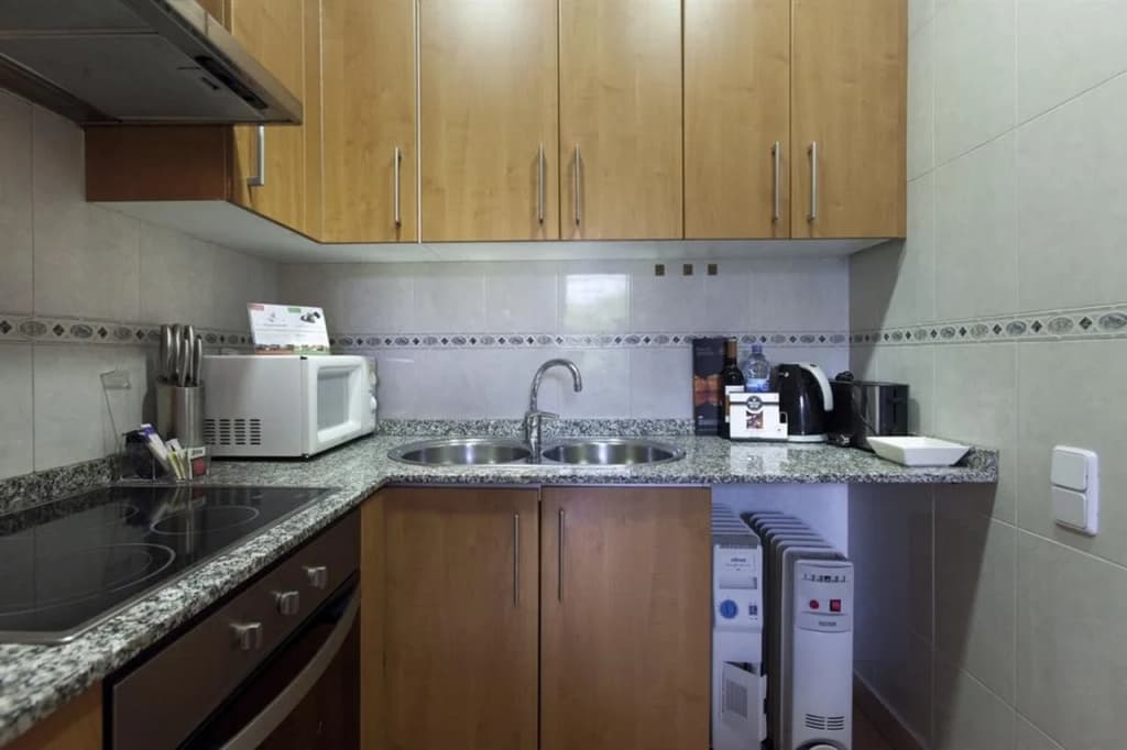 Grandom Suites - photo 18