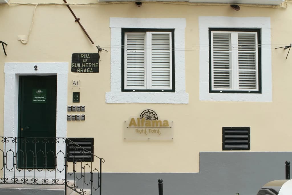 Alfama Right Point - main photo