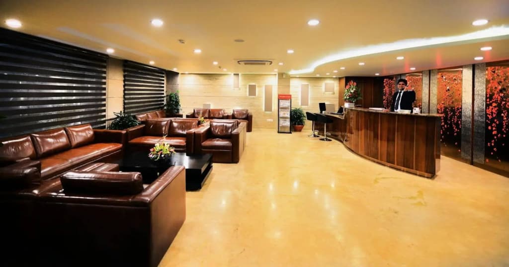 Hotel Regent Grand - photo 2