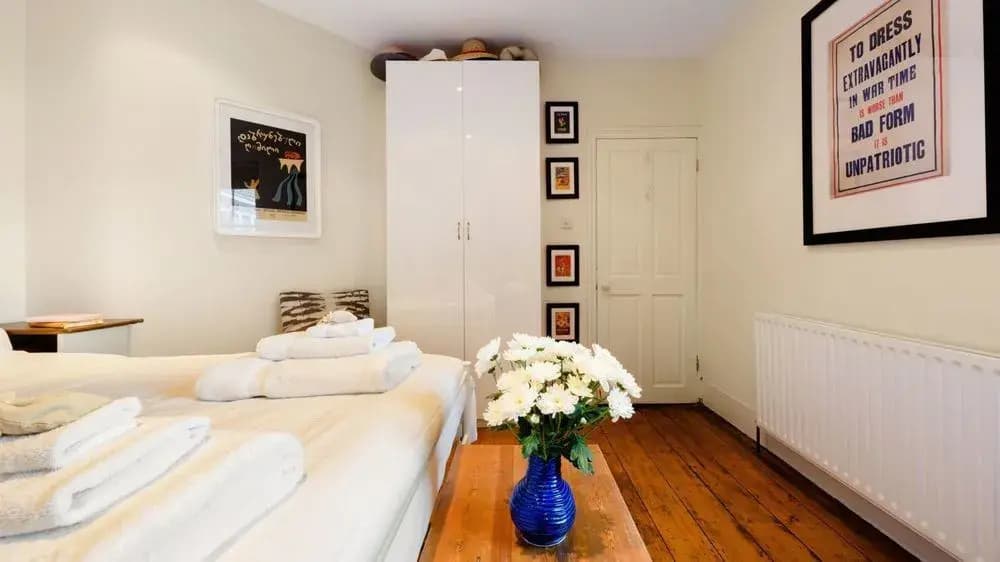 Urban Central London 2BR with Roof Terrace! - photo 7
