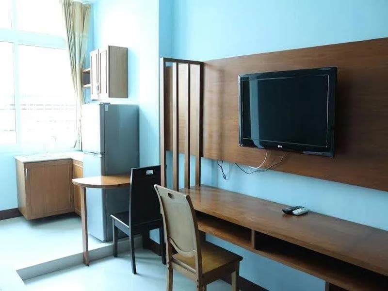 The Miracle Hotel - photo 5