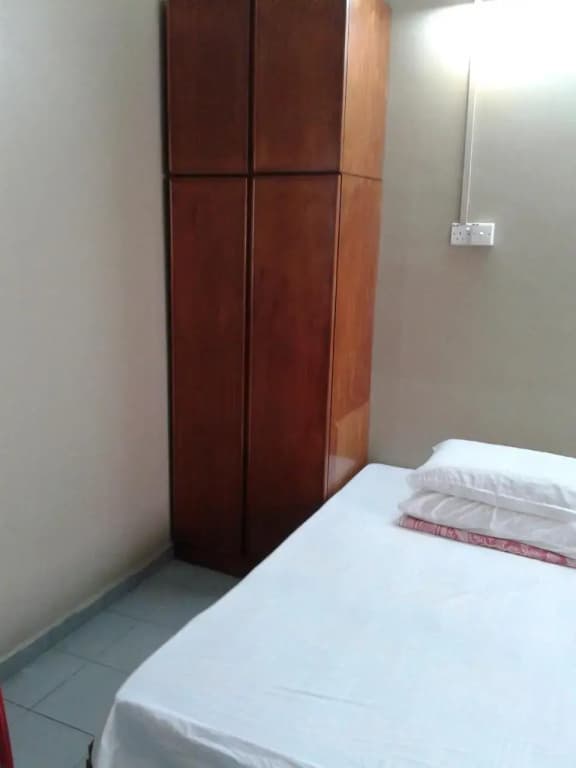 Guesthouse Hotel Malaya - photo 5