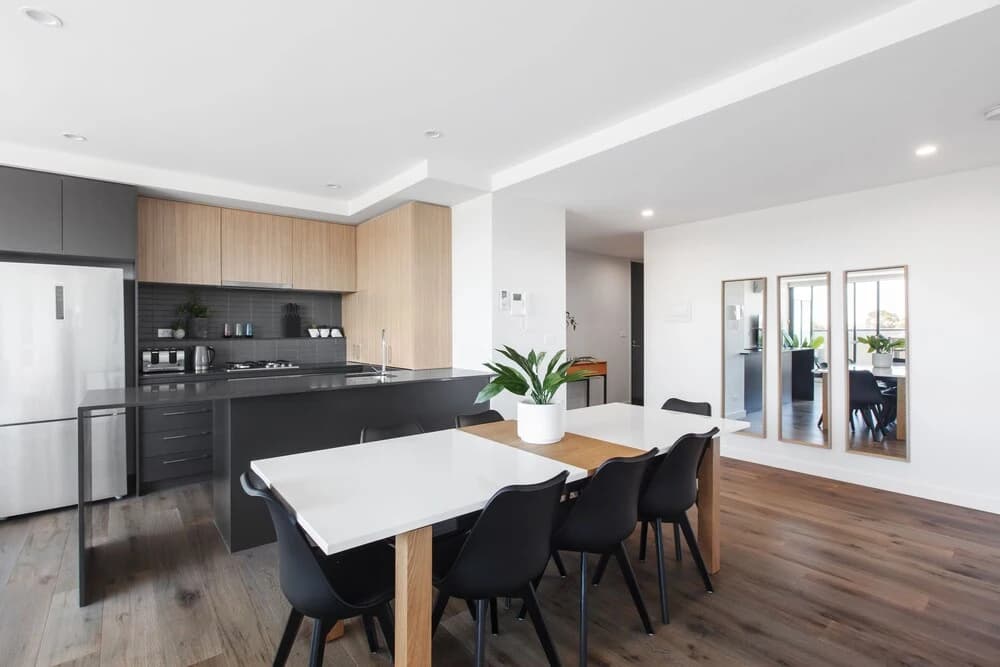 Spacious Urban Oasis in Central Location - photo 15