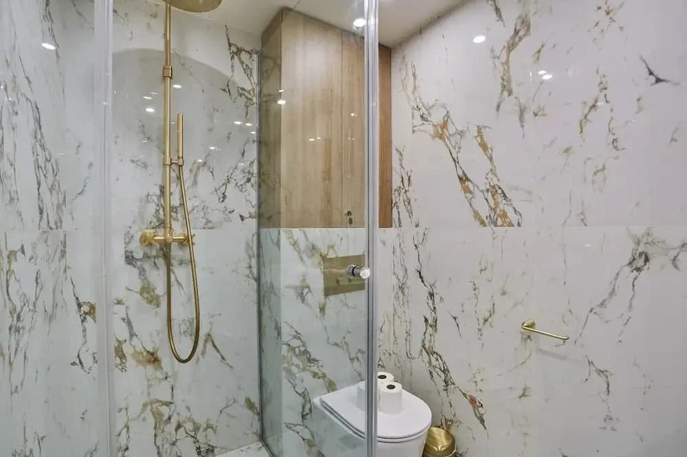 Lou Suites - photo 10