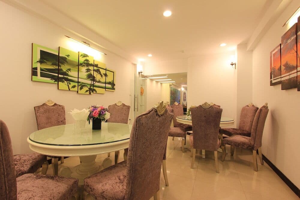 Iris Legend Hotel - photo 15
