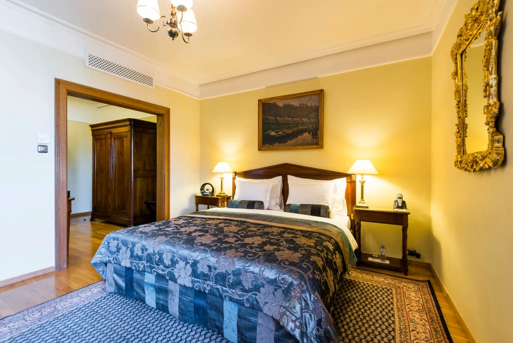 Golden Well Hotel - photo 4
