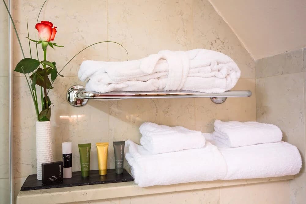 The Nicholas Hotel Residence - photo 10