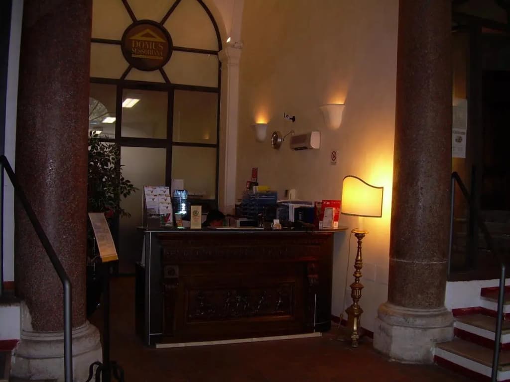 Hotel Domus Sessoriana - photo 24