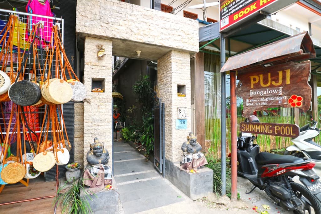 Puji Hostel And Bungalow Ubud - photo 12
