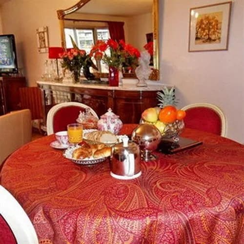 Bed  Breakfast March DAligre - photo 3