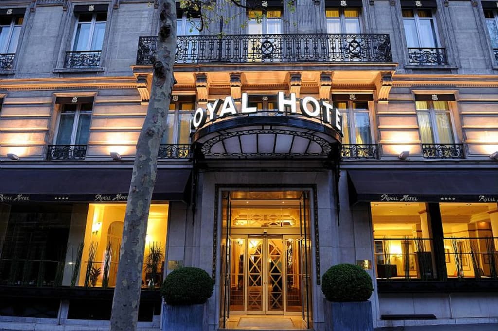 Royal Hotel Paris Champs Elysées - photo 29