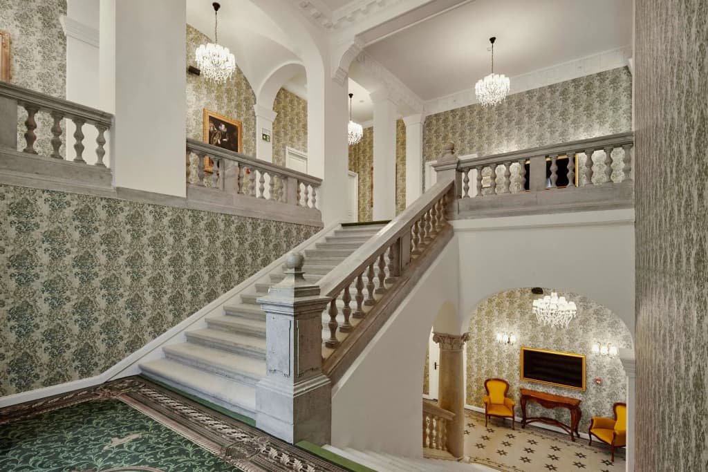 Mystery Hotel Budapest, Preferred Hotels & Resorts - photo 18